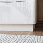 Commode haute brillance 63 po avec 8 tiroirs lumineux et plateau spacieux