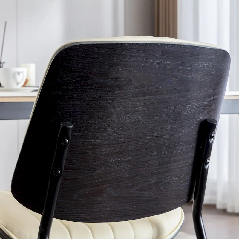 Lot de 2 chaises en similicuir avec pieds en métal