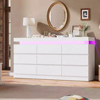 Commode 9 tiroirs pour chambre à coucher, Meuble de rangement avec station de recharge et lumières LED, Double armoire de rangement en bois, Meuble TV commode moderne