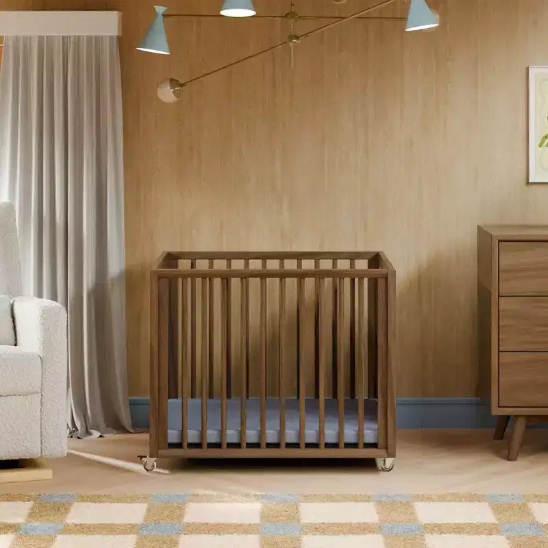Lit de bébé convertible 8-en-1 Babyletto Palma avec berceau et kits pour lit de tout-petit