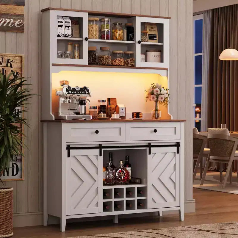 Meuble de bar de ferme 72 po avec porte coulissante de style grange Grand buffet de cuisine avec huche, station de recharge, 2 tiroirs et 8 étagères de rangement Café