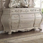 Commode finition blanc antique