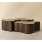 Table basse moderne en aluminium thermolaqué au design sculptural | Finition thermolaquée