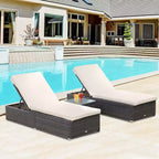 Ensemble de 2 chaises longues avec dossier réglable sur 5 positions, table basse d'extérieur, coussins déperlants, chaises de piscine en rotin PE