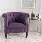 Fauteuil club contemporain capitonné avec clous de tapissier