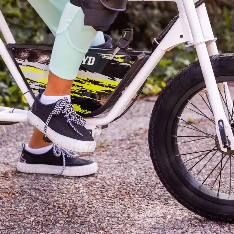 Mini vélo électrique pour enfants Droyd Blipper 16 à cadre ouvert