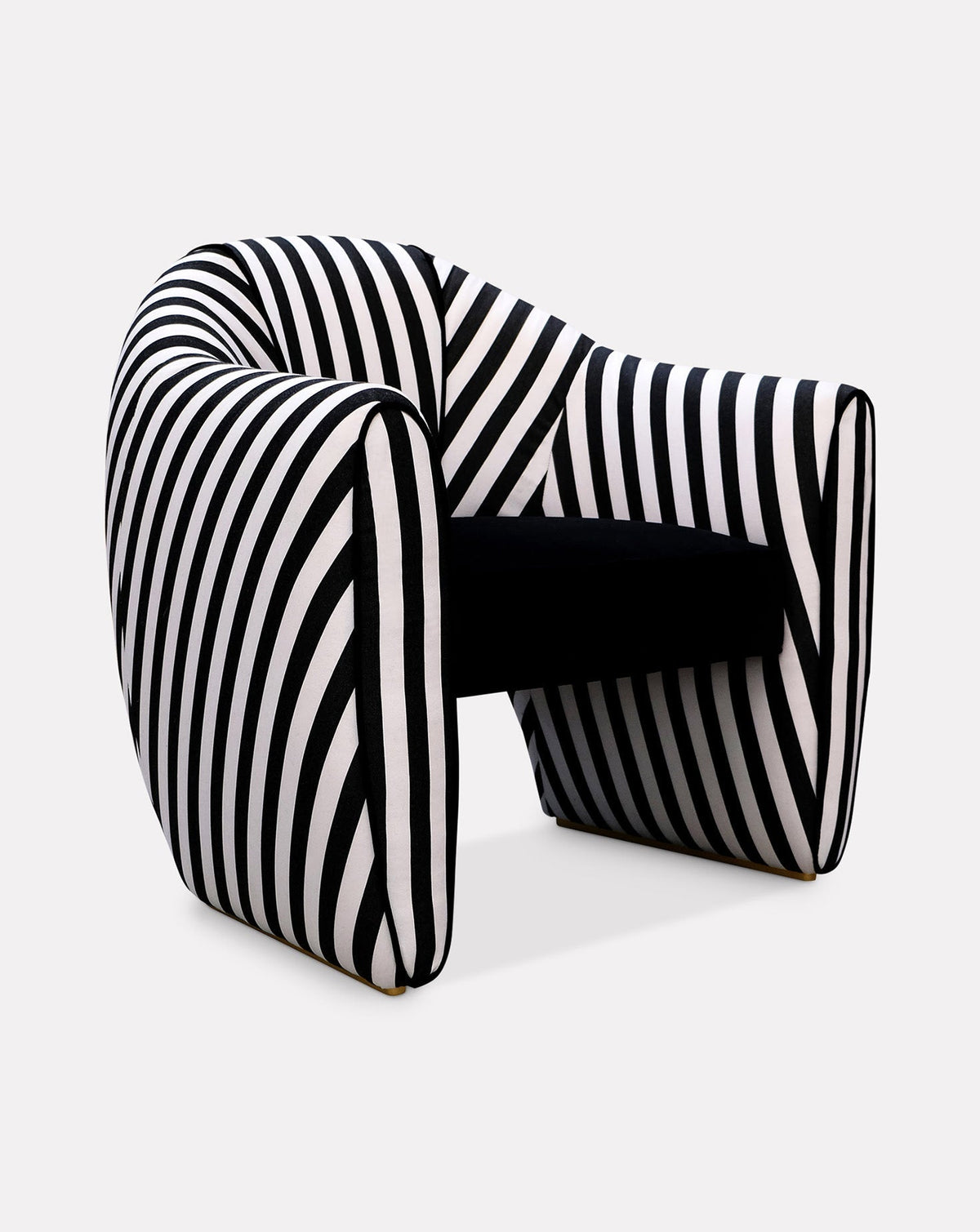 Fauteuil sculptural en satin et velours rayé