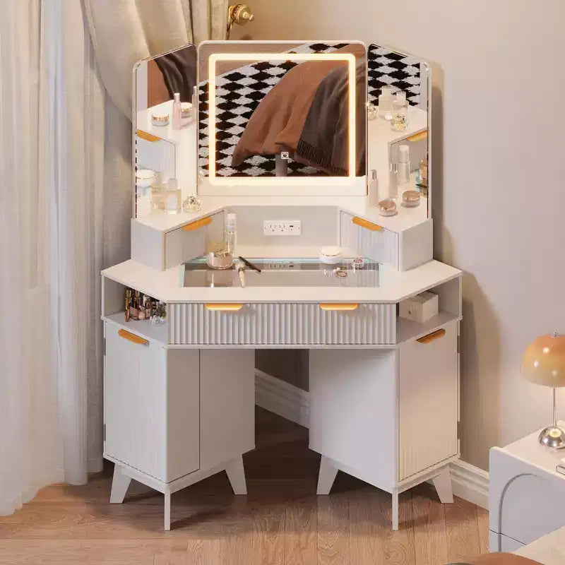 Coiffeuse d'angle 47 po avec miroir et lumière, table de maquillage en bois avec plateau en verre et station de charge, coiffeuse pour chambre à coucher