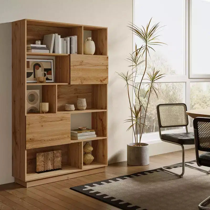Bibliothèque haute LuxenHome de 173 cm avec 8 étagères et 2 armoires, bibliothèque à cubes à 5 niveaux avec portes, étagère de présentation avec rangement pour salon marron
