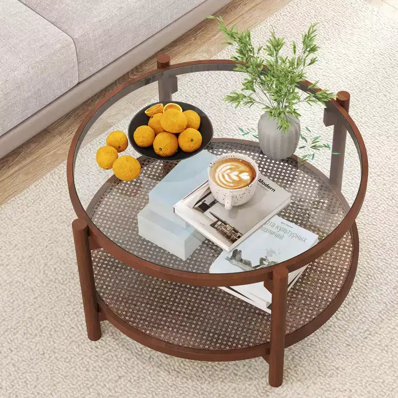 Table basse ronde de 31 po avec plateau en verre trempé et tablette en rotin