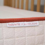 Matelas de berceau biologique Babyletto Babyletto x Avocado 2 étapes et 100 % non toxique - Blanc